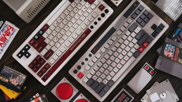 Classic Nintendo Systems Get Beautiful Mechanical Keyboard Tribute Dek